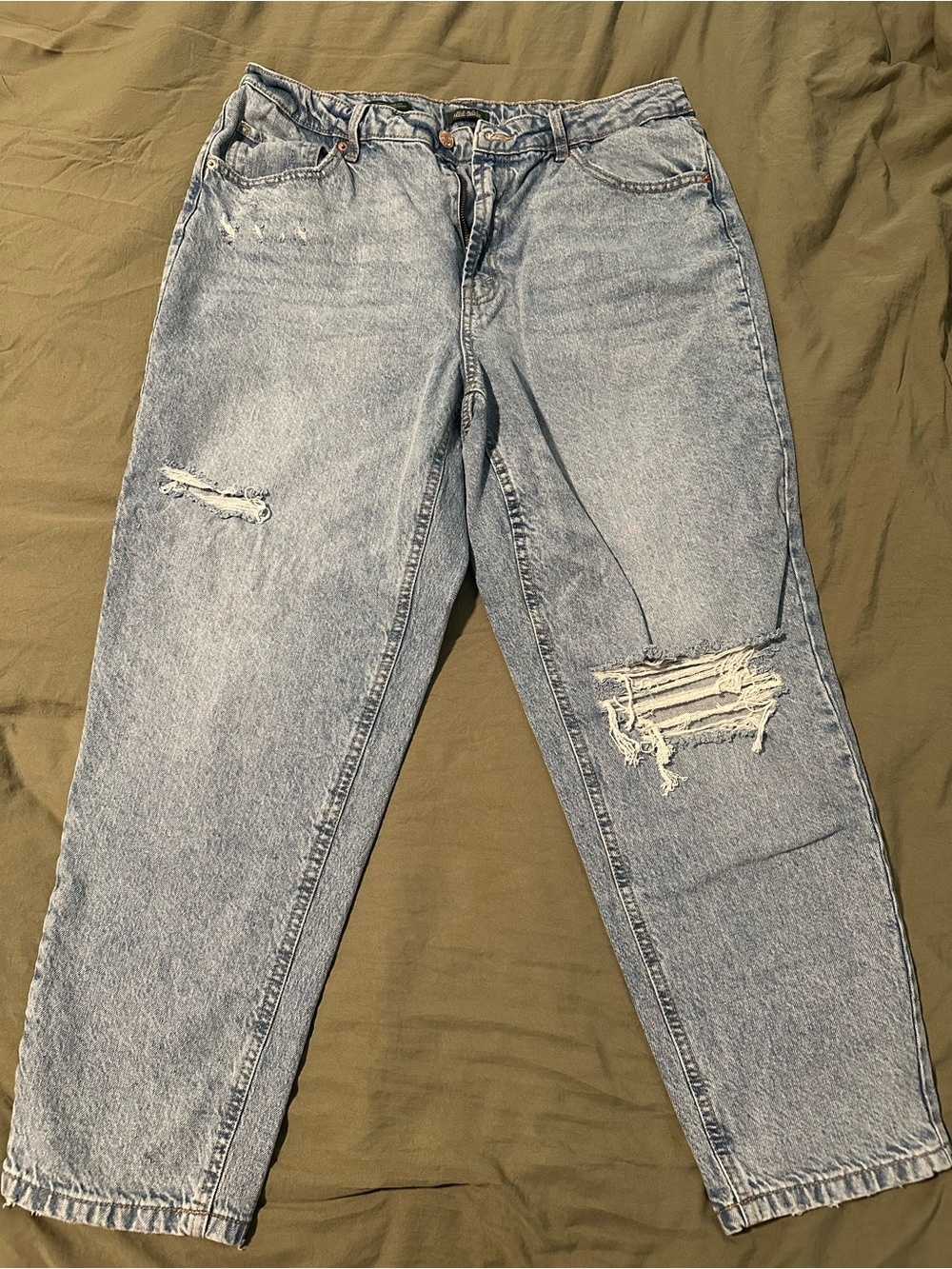 High-Rise Distressed Light Blue Women's Jeans
